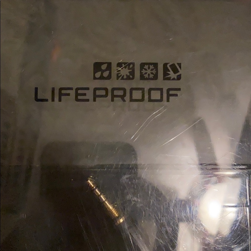 Lifeproof IPad case - Picture 2 of 7